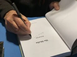 The Merlin 17 The Merlin -Wildlife Professional Books 249553 7